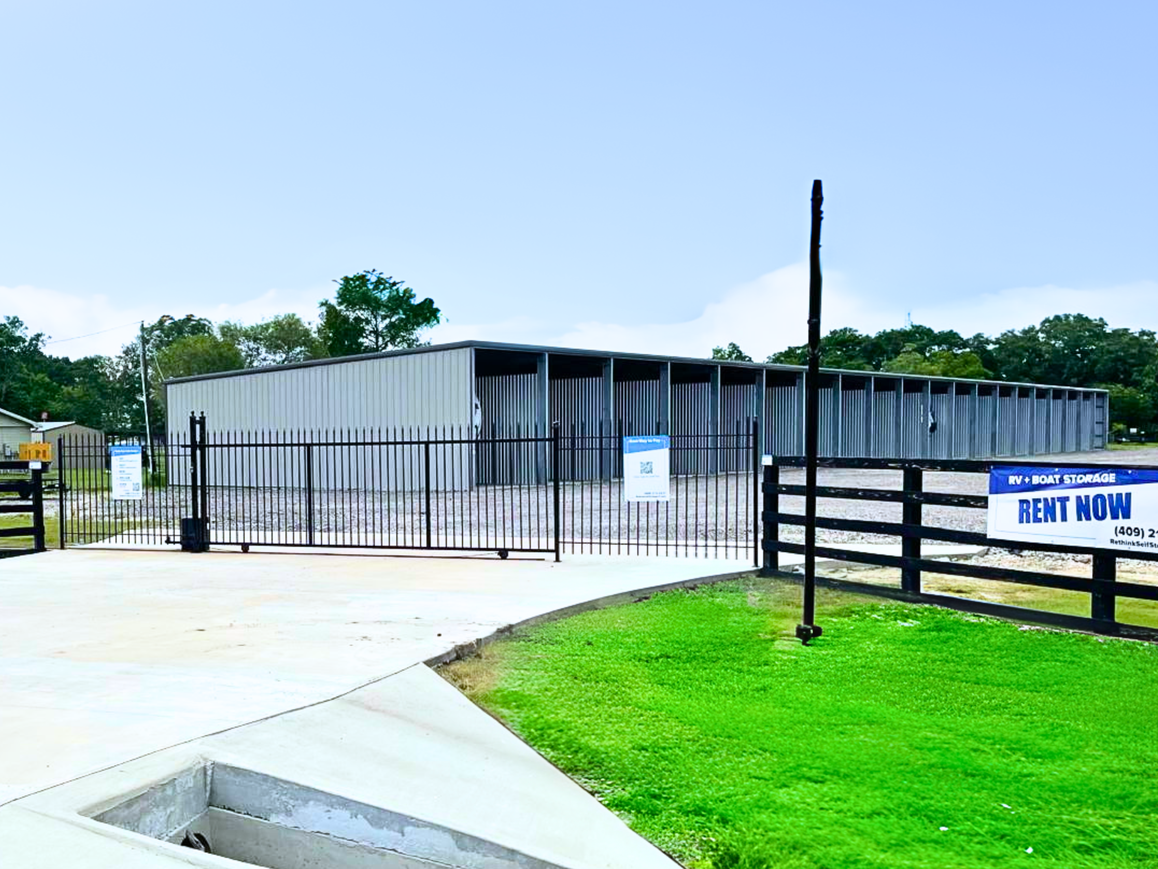 secured units in Hamshire, TX